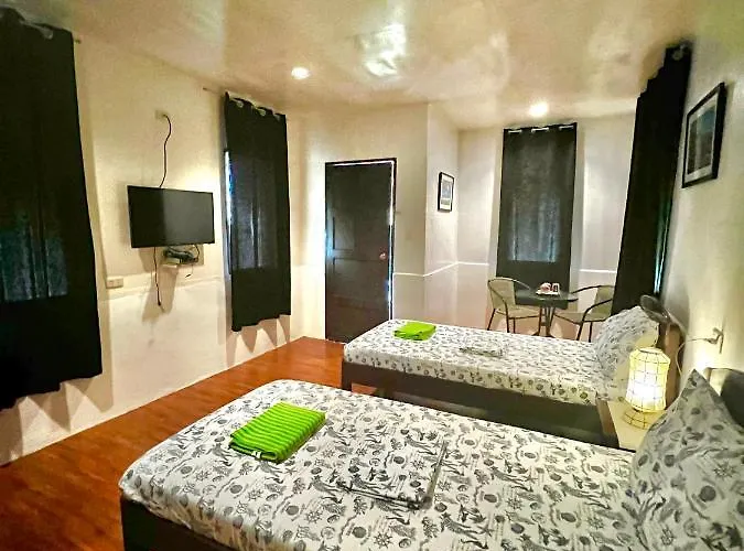 West Side Inn Moalboal