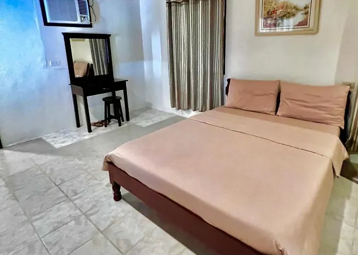 West Side Inn 4*